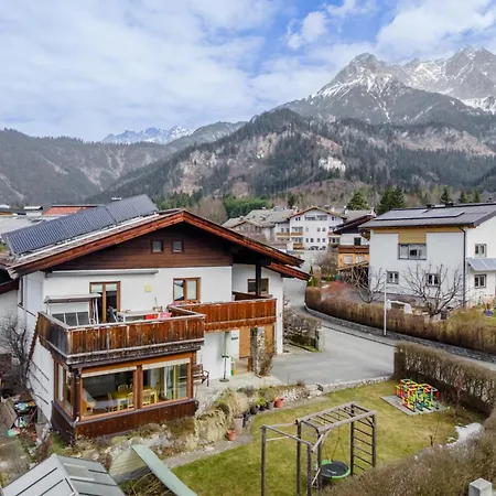 Strickner * Saalfelden